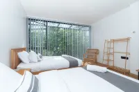 Pine Breeze W/ Backyard - 4-Star