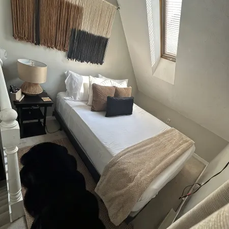 Cozy and Modern Suite