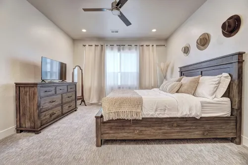 Desert Mineral Ascent- 2B2B Game Room Pet Friendly Views of CO National Monument