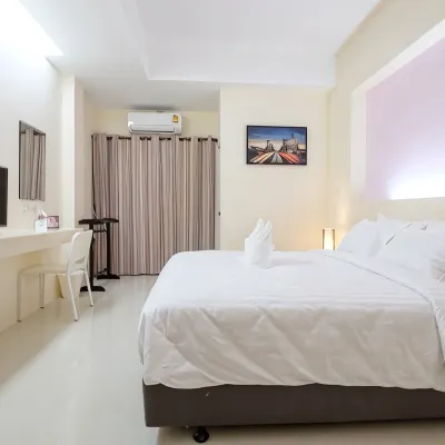 Wisdom Hotel Hotels near Samut Songkhram