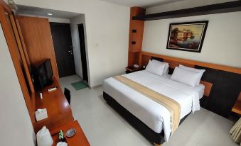 Hotel Grand Karawang Indah - Housity