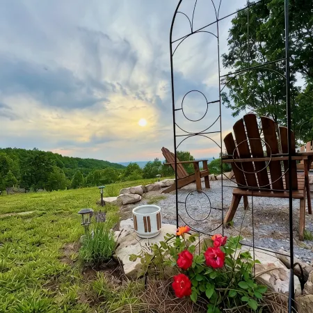 Chase N' Sunsets - NEW Listing, Brow view, between Mentone & Little River Canyon