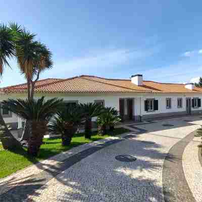 Villa Neves by BCA Villas Hotel Exterior