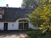 Spacious holiday apartment in a thatched country house - including underfloor heating