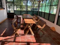Papi’s Fish Camp, Private Beach Front House Near International Airport - Homestays