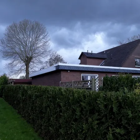 Holiday home in a quiet location in the center of Nordseebad Tossens