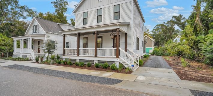 Luxurious Living in Old Town Bluffton! Sleeps 6! Prime Location! 블루프턴 호텔