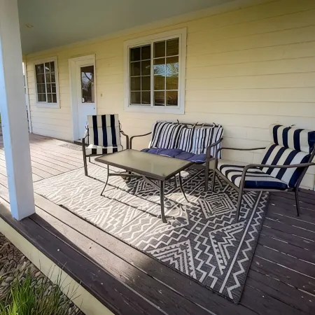 Cozy Idaho Mountain Cottage- Close to downtown and Targhee Resort AC new in 2023