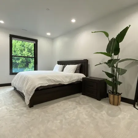 Luxurious Modern Retreat with 3 King Suites
