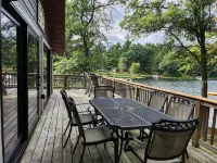 New! Million Dollar Lakefront View at Loon Landing - 4 étoiles
