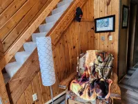 Peaceful Updated Chalet across street from Ski Brule --Right Side - Alppimaja