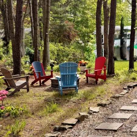 Waterfront Quiet Retreat, Plymouth, Pet Paradise, Private Beach, Sleeps 4