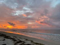 Happiness Bay: Saint George Island Waterfront Luxury - Homestays