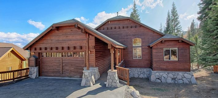 5bd3ba, sleeps 10 Mountain View Hot Tub/Poker/Pool table, near Ski Resort Hotels in Truckee