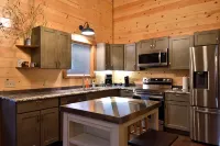Coffee & Bamboo On Highway 259 within walking distance of restaurants - Feriehus