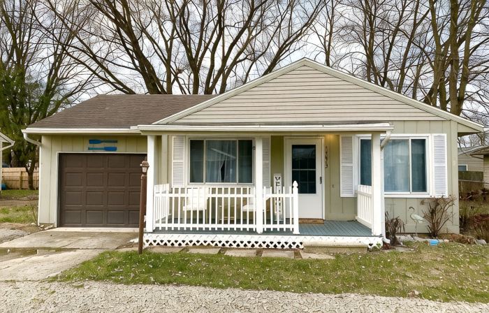 Oasis on Empire near Buckeye Lake!