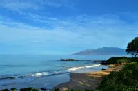 *Walk to Beach* Kamaole Sands Inner Courtyard, Ground Floor, Smart TV - 2-Star