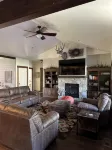 Beautiful Country Home with Large Covered Porch - Boutique