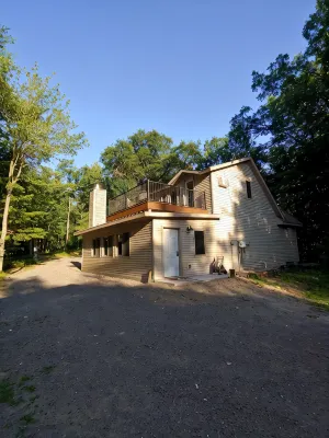 Secluded Lake Retreat - 3-Star