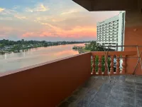Riverbank Suites Riverview 507