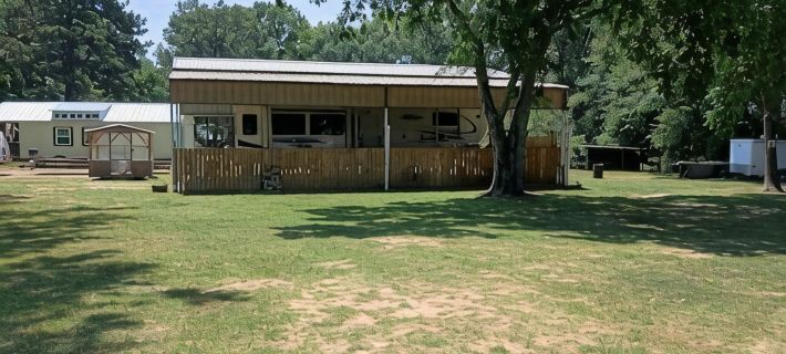 Arthur's Dream Hotels in Sabine County