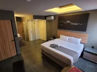 4Play Motel Hotels in El Marques