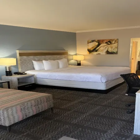 Best Western InnSuites Phoenix Hotel  Suites