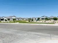 Coastal contemporary modern home 5mins from Schnepf farms - Homestays