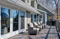 Charming Cashiers Cottage with View of Chimney Rock Adjoining High Hampton - Homestays