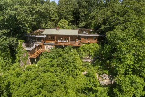 Secluded, Spacious 7 Bedroom Luxury Home w/ Hot Tub & 50 Mile Views into the NRG