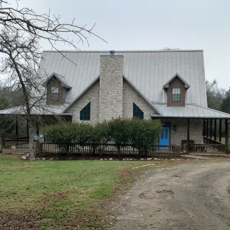 Landry Ranch Vacation Home - Close to the Franklin Ranch Baseball Complex!
