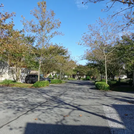 Gorgeous 3 Bedroom Townhouse, Bethany Beach, steps from pool and fitness center