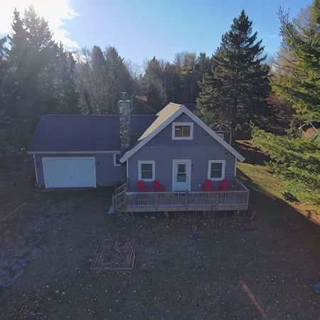 Welcome to Le Chalet in Grand Marais - walking distance to Lake Superior & more!