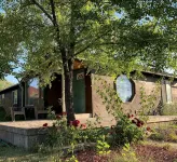 Roomy, 3 bed room house on the South side of town! - 3-Star