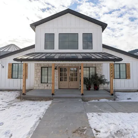 New barndominium with a theater room, AC, large gourmet kitchen with views