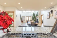 New barndominium with a theater room, AC, large gourmet kitchen with views - 4つ星