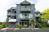 Unit 9, Bellevue n'te Arm Apt - Apartments
