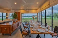 Lakeside Retreat Eco Luxury Villa - Хоумстей
