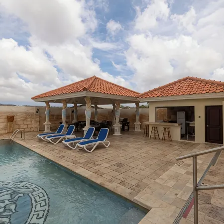 Newly Build - Across The Road from The Beach  - 7 bdrm/7 bthrms
