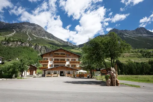 Hotel Cima Piazzi