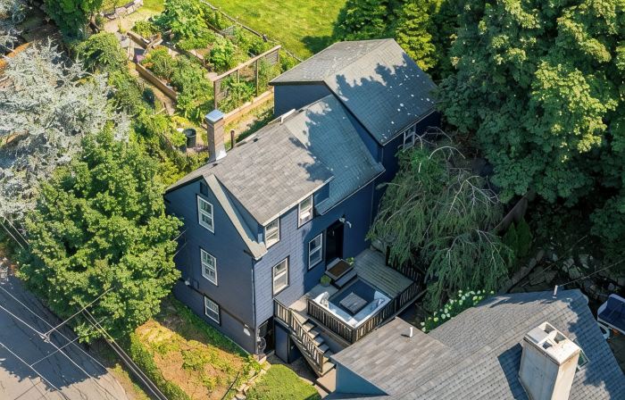 2Br Historic Marblehead Home+Minutes to Beach