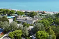 Conero Azzurro - parking