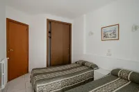 Luxmar Apartaments - 2-Star