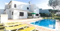 Detached villa with private pool 1.5 km from Vilamoura marina - Villaer