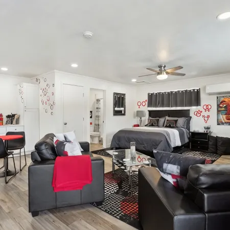 Gay owned fully renovated casita relaxation. Private and clothing optional.