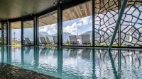 Valsana Hotel Arosa - Small Luxury Hotels of the World - Pools