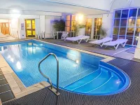 The Manor Hotel Hotels in Crickhowell