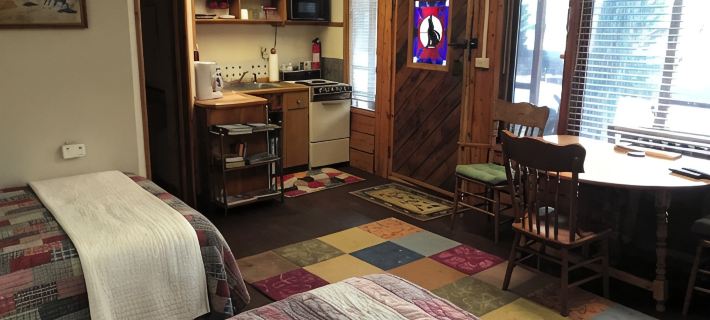 Moose Twin Cabins. Hotels in Homer