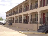 Villa West Inn