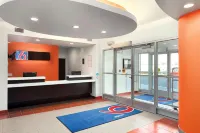 Motel 6 Swift Current, SK